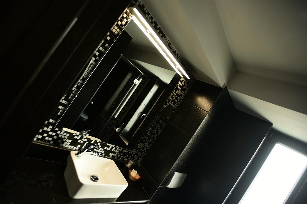 La Rocca Boutique Hotel Craiova Eksteriør bilde