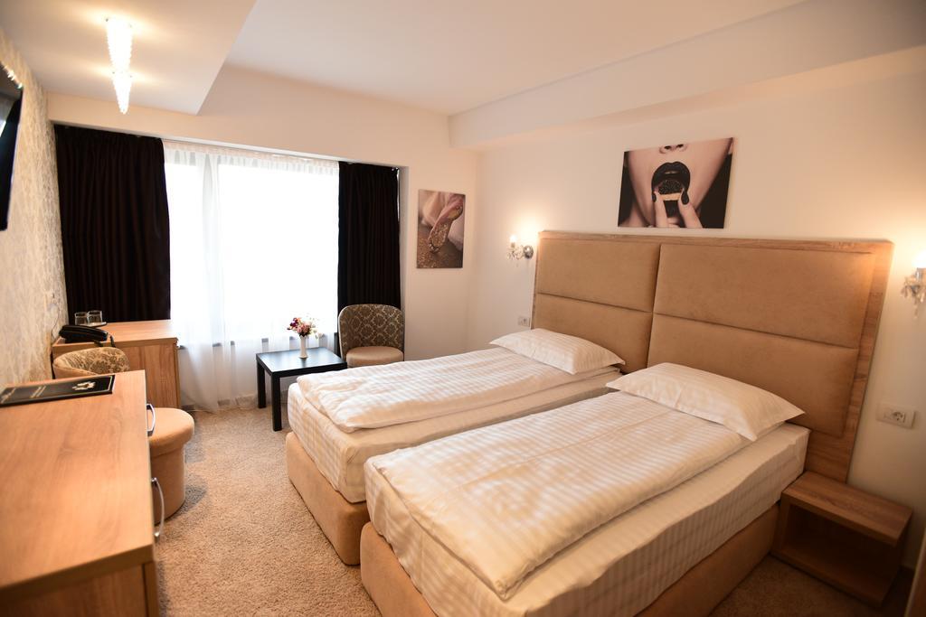 La Rocca Boutique Hotel Craiova Eksteriør bilde