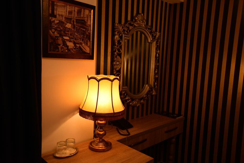 La Rocca Boutique Hotel Craiova Eksteriør bilde