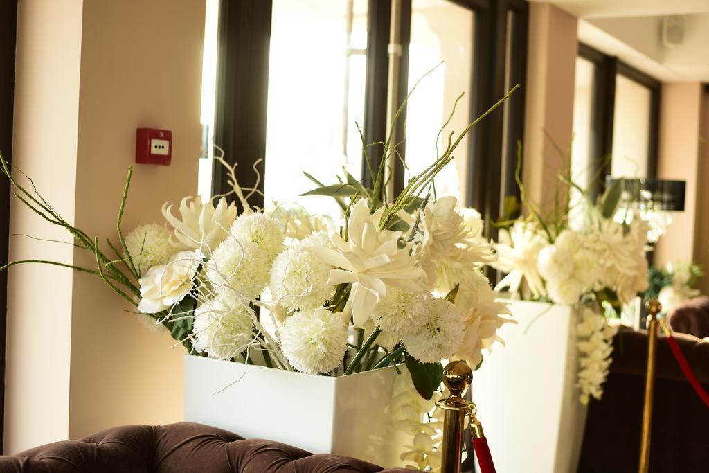 La Rocca Boutique Hotel Craiova Eksteriør bilde
