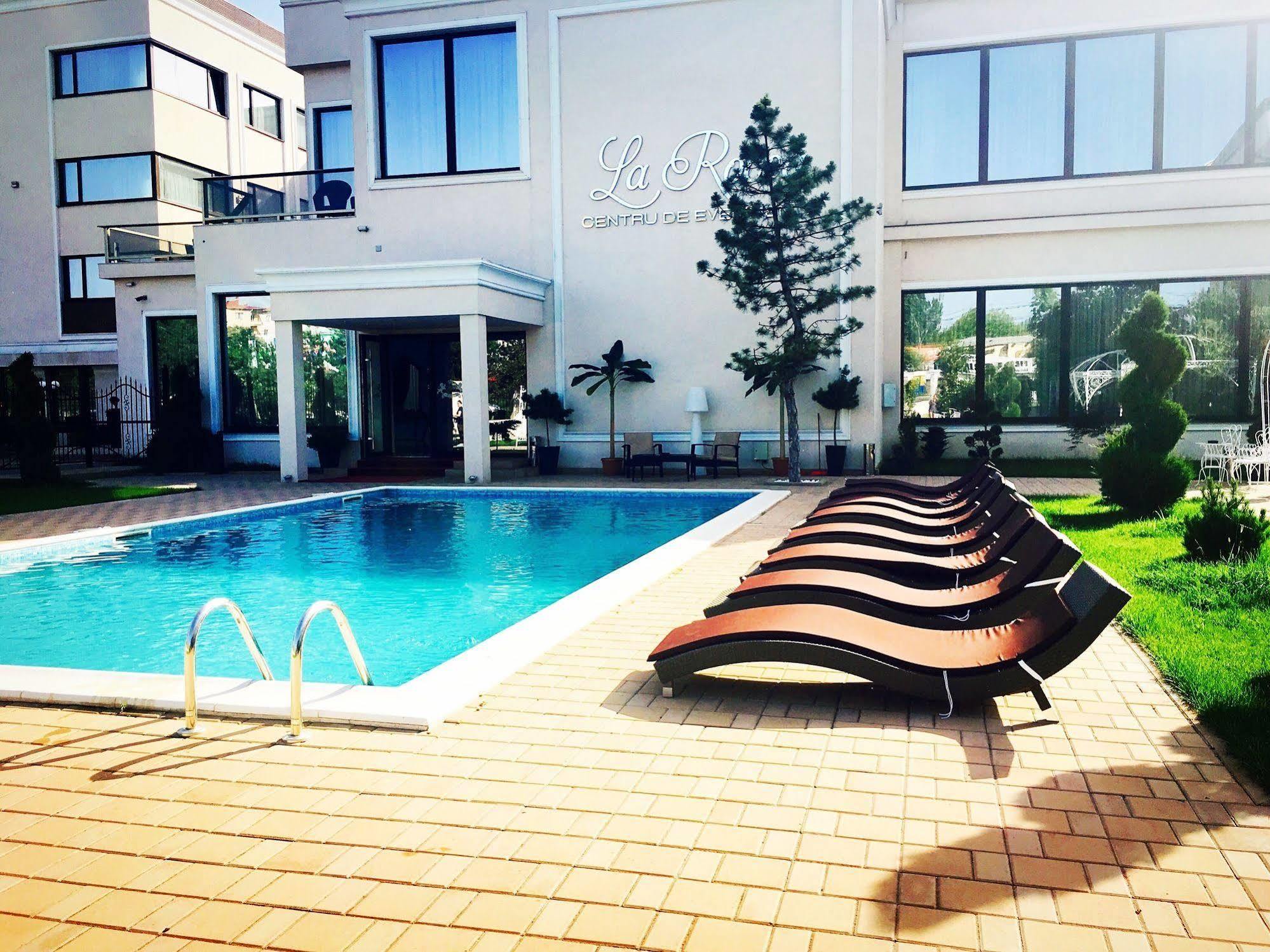 La Rocca Boutique Hotel Craiova Eksteriør bilde