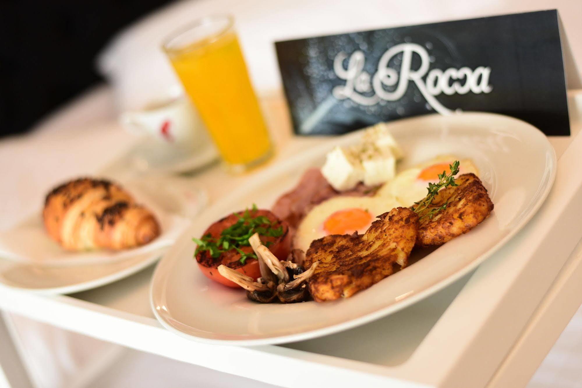 La Rocca Boutique Hotel Craiova Eksteriør bilde