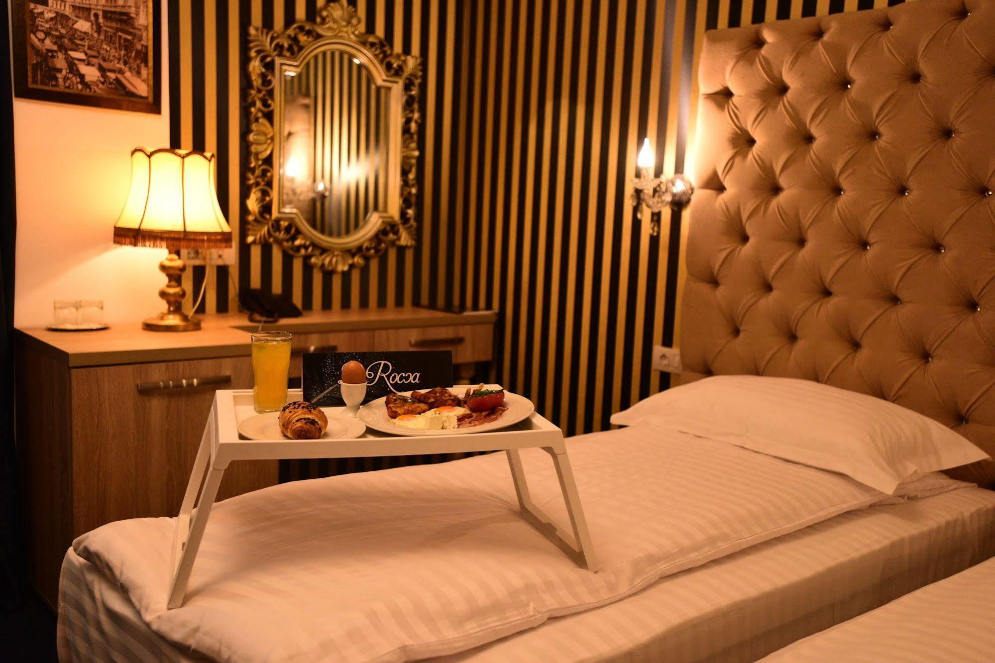 La Rocca Boutique Hotel Craiova Eksteriør bilde